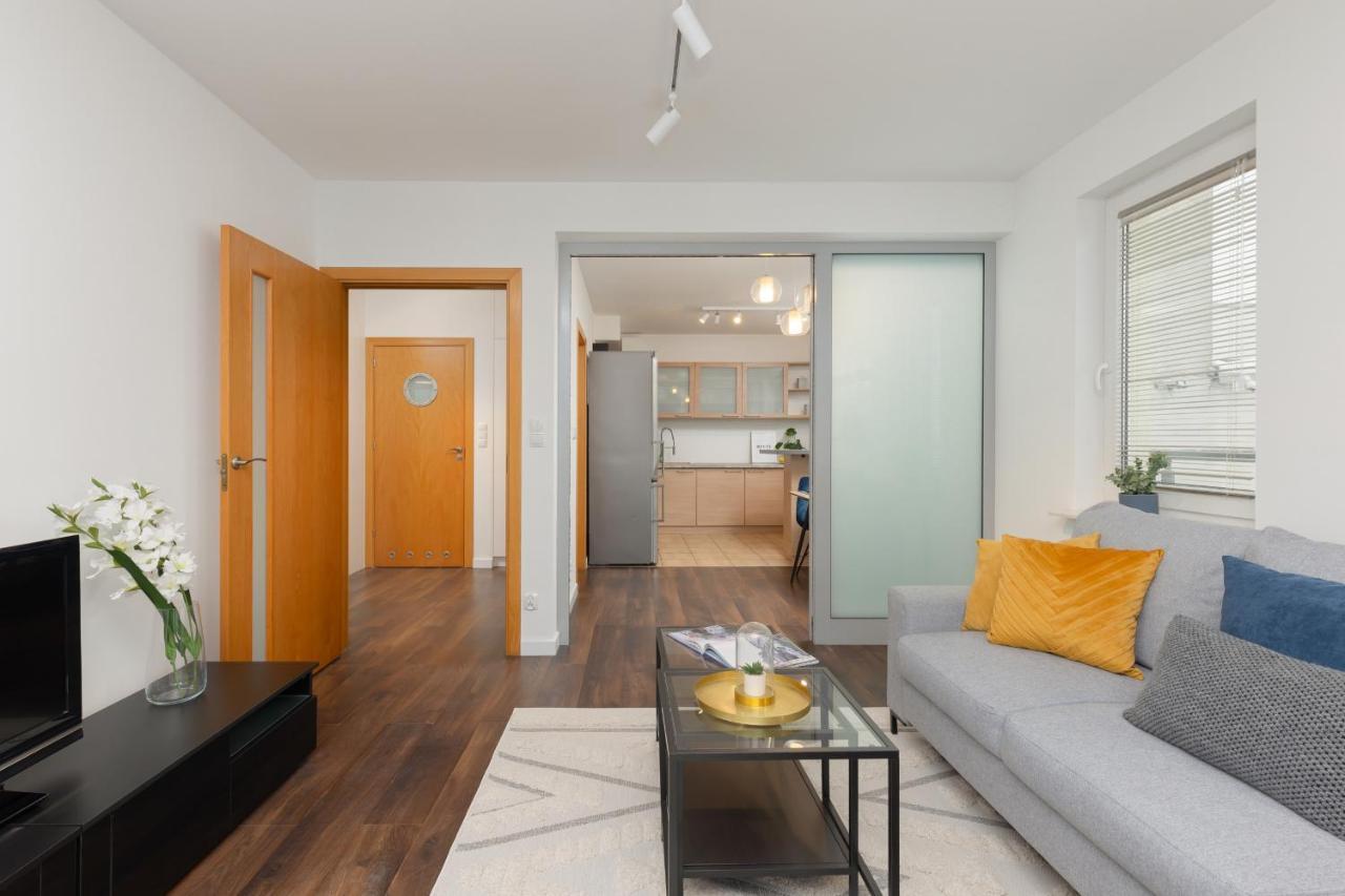Beautiful & Spacious Warsaw Apartment By Noclegi Renters 外观 照片